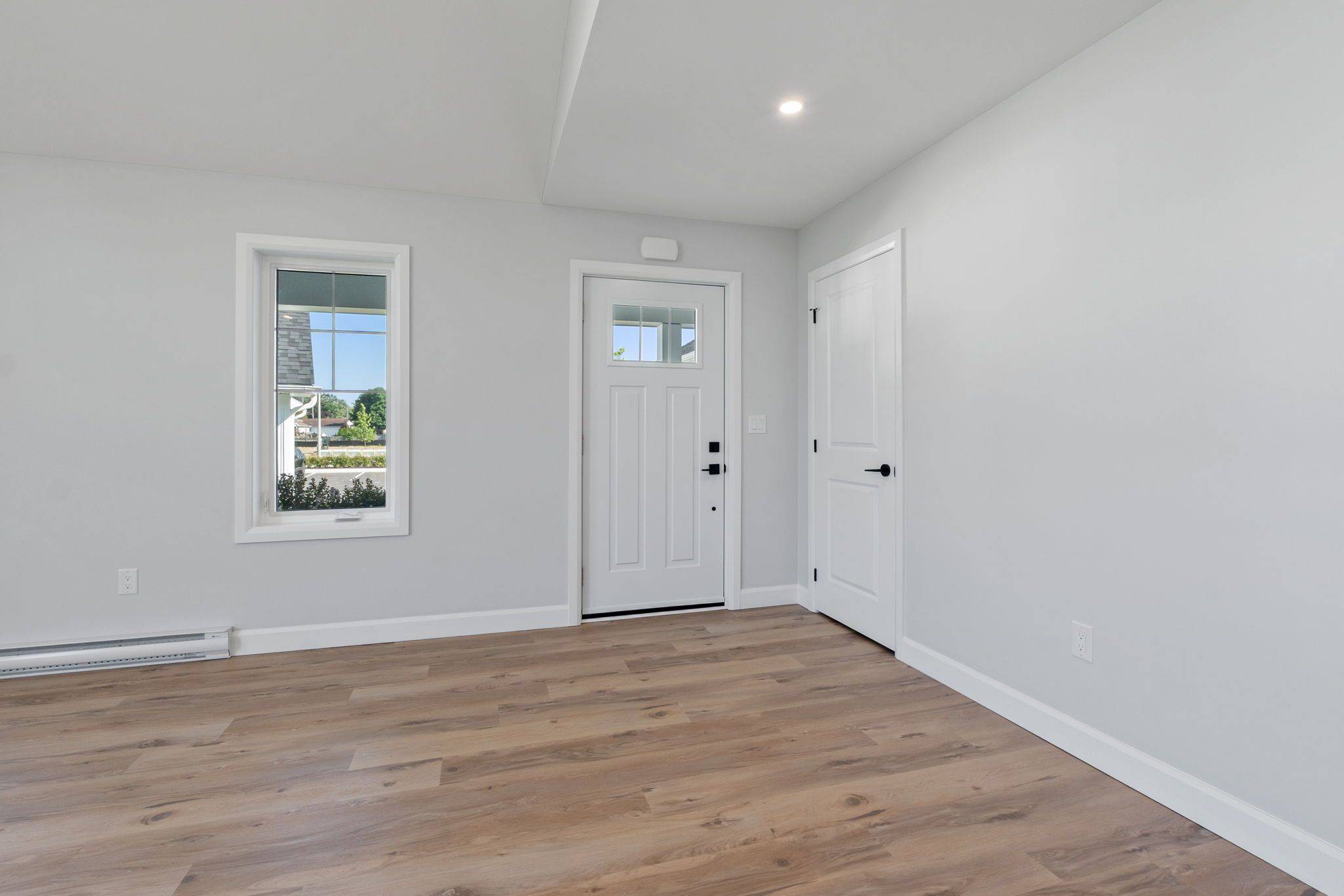 Brighton, ON K0K 1H0,14 Meadowcreek DR #304