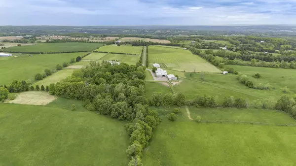 King, ON L7B 1K5,16333-16401 Dufferin ST