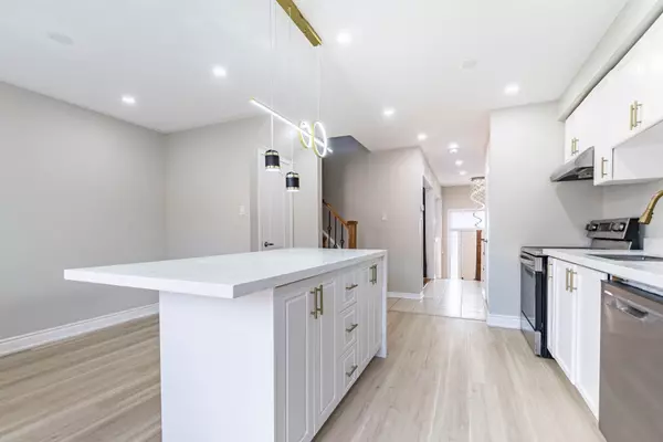 Mississauga, ON L5R 0B4,5821 Tiz RD