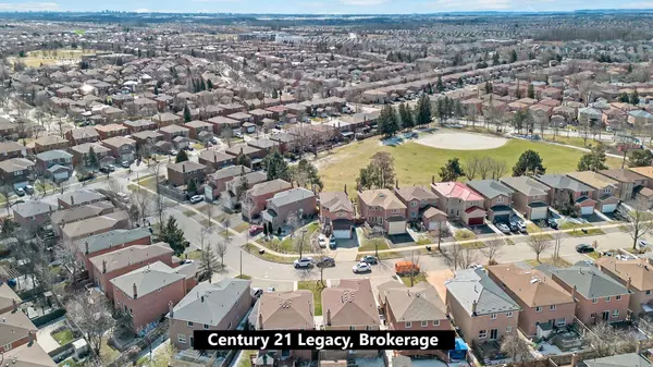 Brampton, ON L6X 4C6,19 Kirk DR