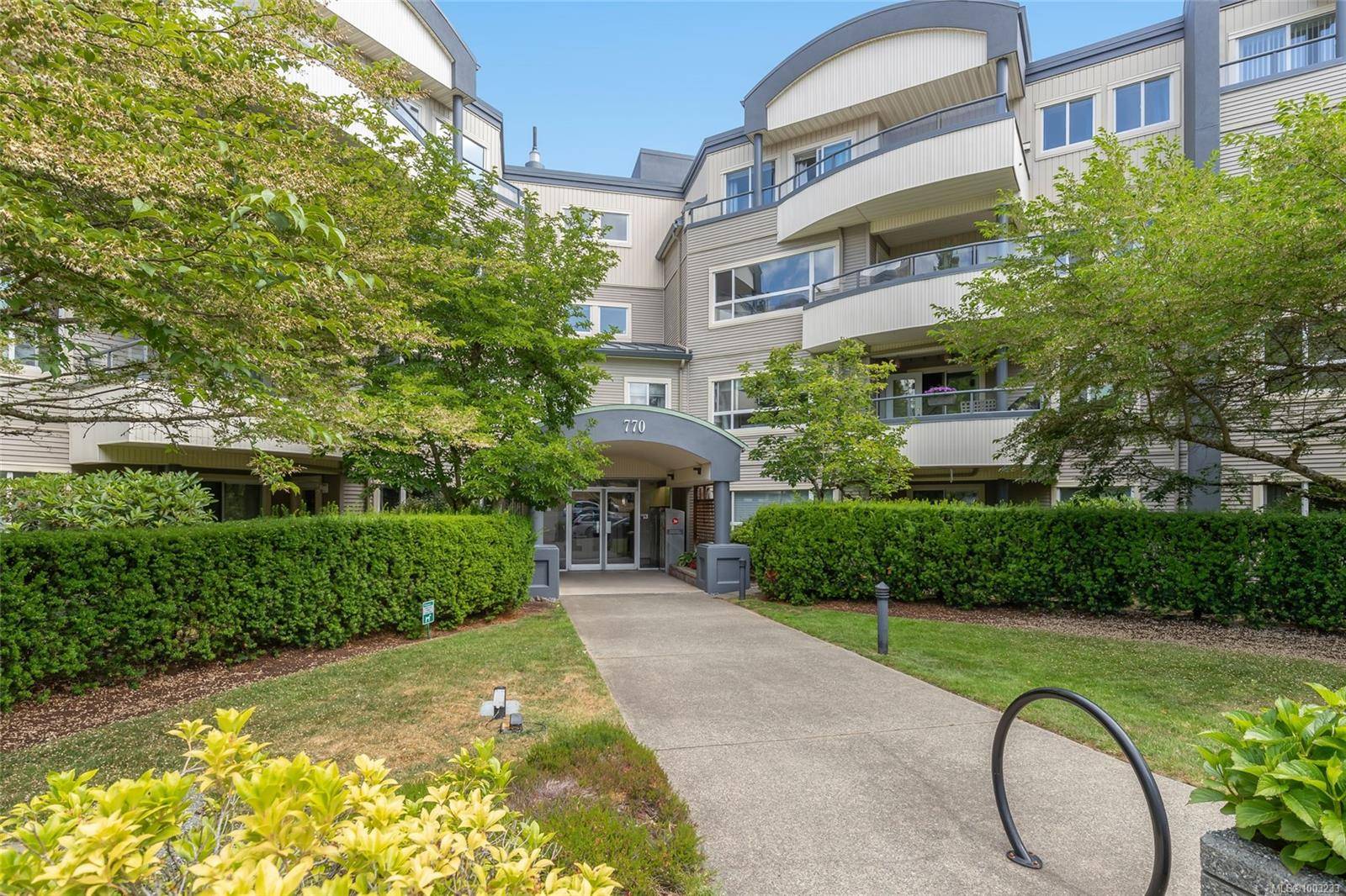 Nanaimo, BC V9S 2H6,770 Poplar St #404