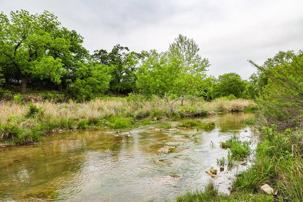 669 Private Rd 3523, Roosevelt, TX 76874