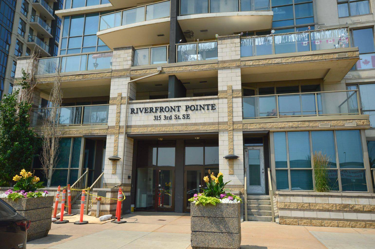 Calgary, AB T2G 0S3,315 3 ST Southeast #203