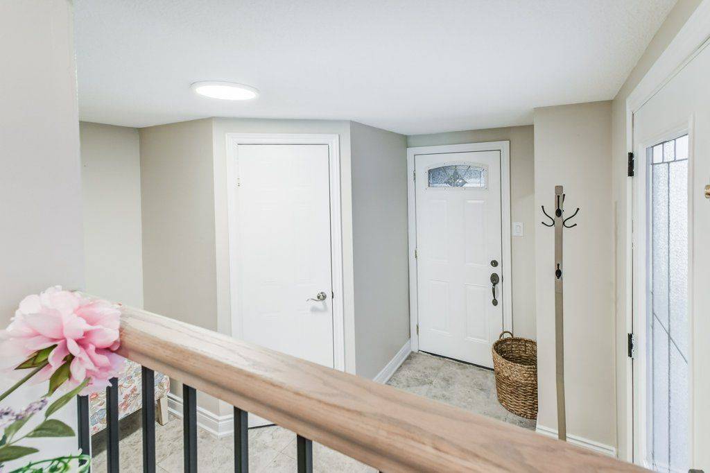Oakville, ON L6J 6T1,1506 Prince John CIR
