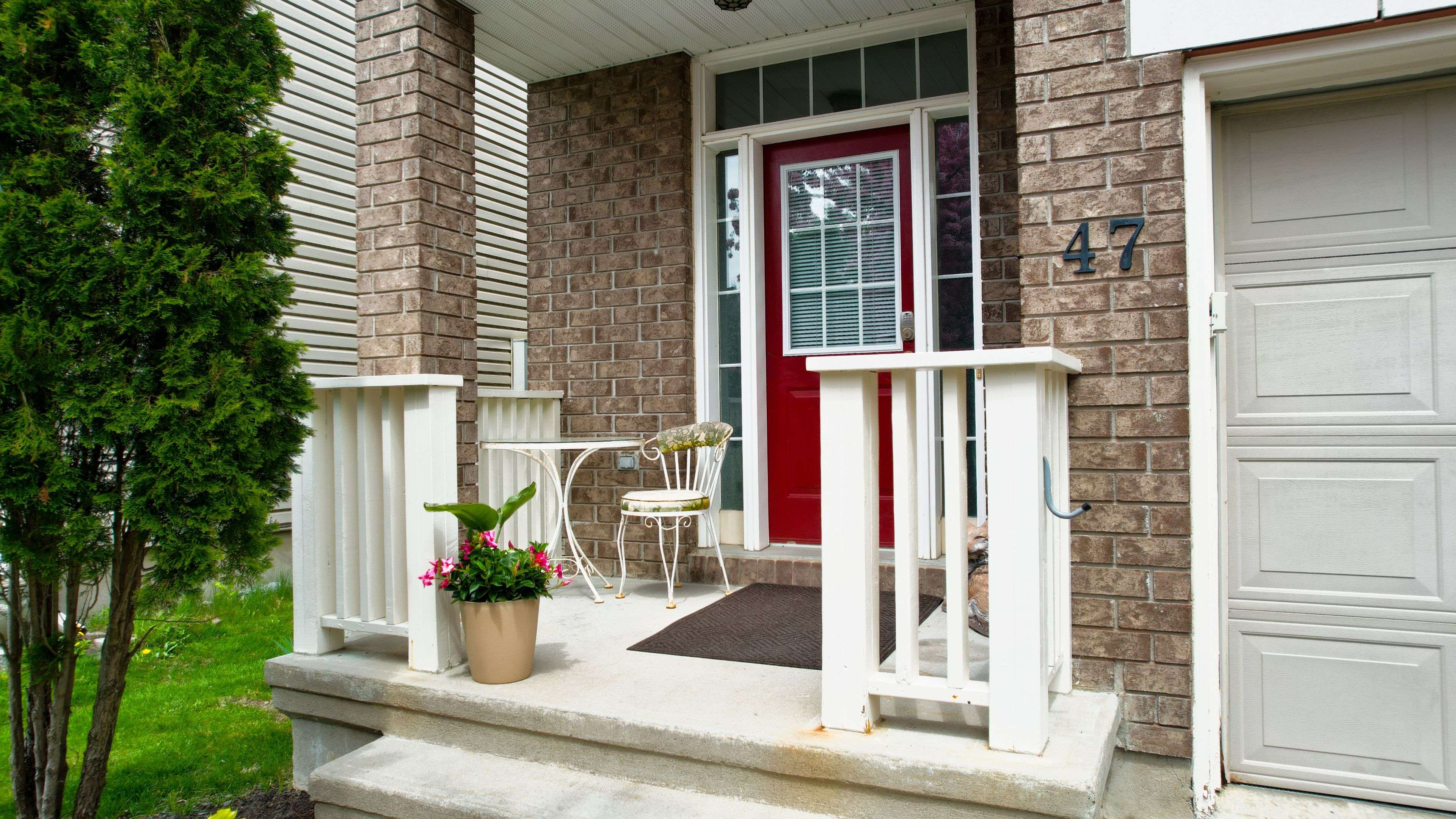 Kanata, ON K2M 2Y9,47 Saddlesmith CIR