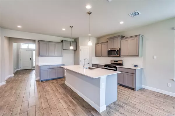 Krum, TX 76249,5225 Mountain View Drive