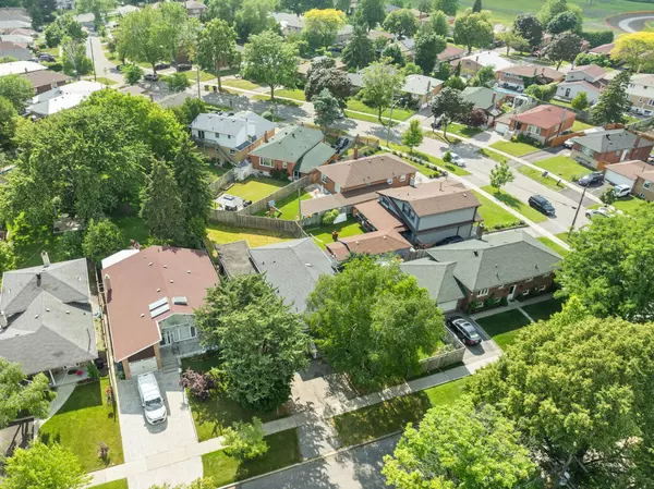 Toronto E09, ON M1K 4A8,154 Fitzgibbon AVE