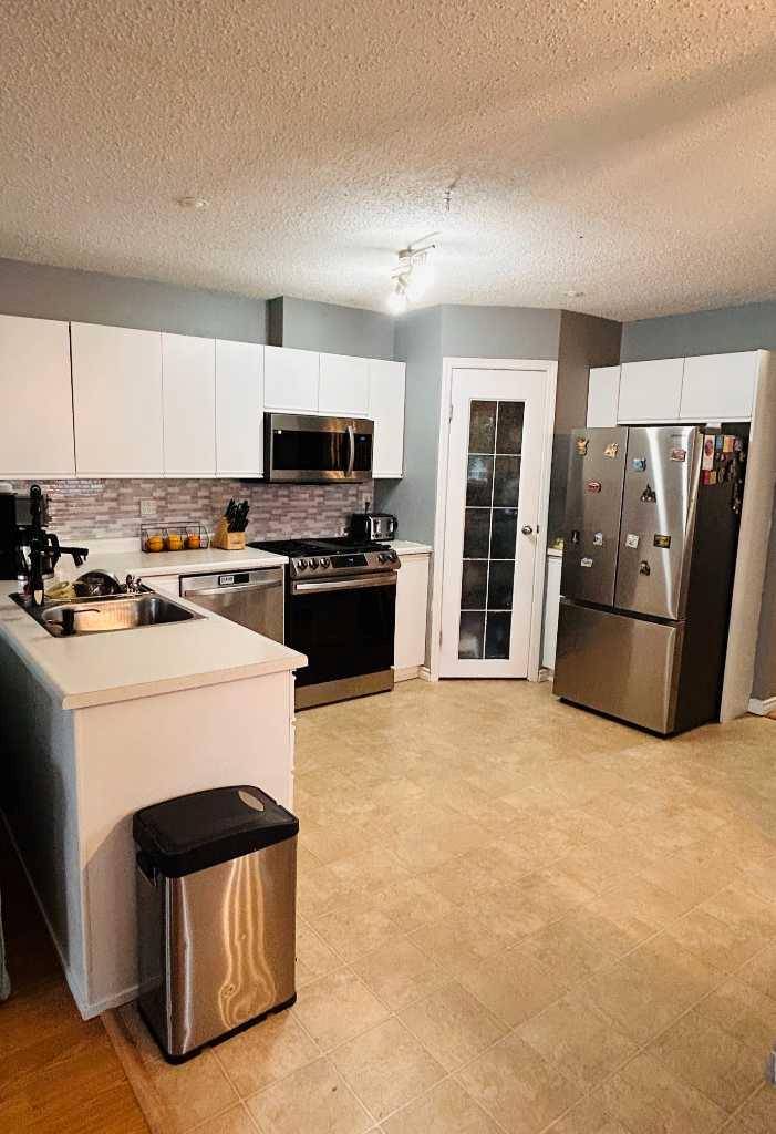 Brooks, AB T1R 1H6,3 Pleasant Park Close West