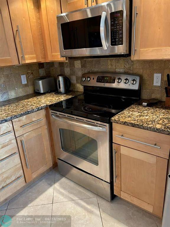 Coconut Creek, FL 33066,1903 Bermuda Cir  #D4