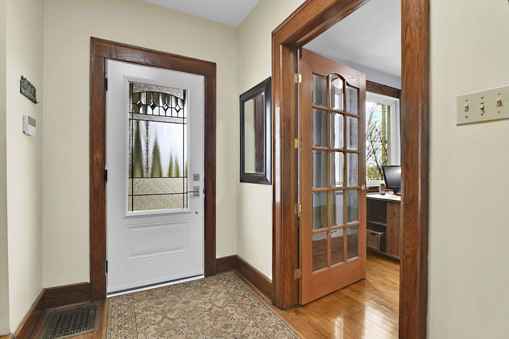 Alta Vista And Area, ON K1H 7X1,2043 Riverside DR