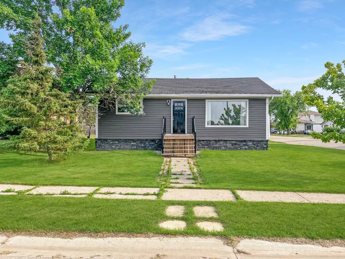 Falher, AB T0H 1M0,5 1 AVE Southwest