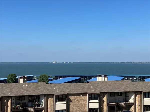 240 Henry M Chandler Drive, Rockwall, TX 75032