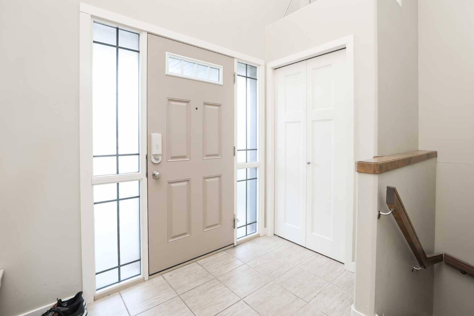 Lethbridge, AB T1H6Z7,147 Blackwolf WAY North