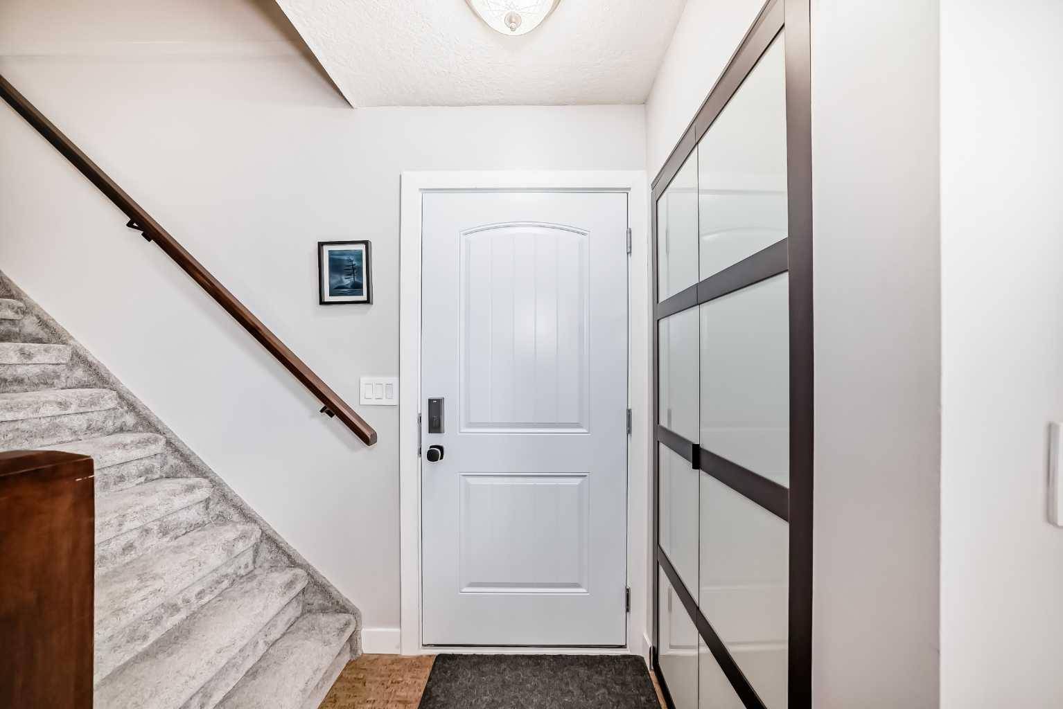 Calgary, AB T2E 2G2,314 31 AVE Northeast