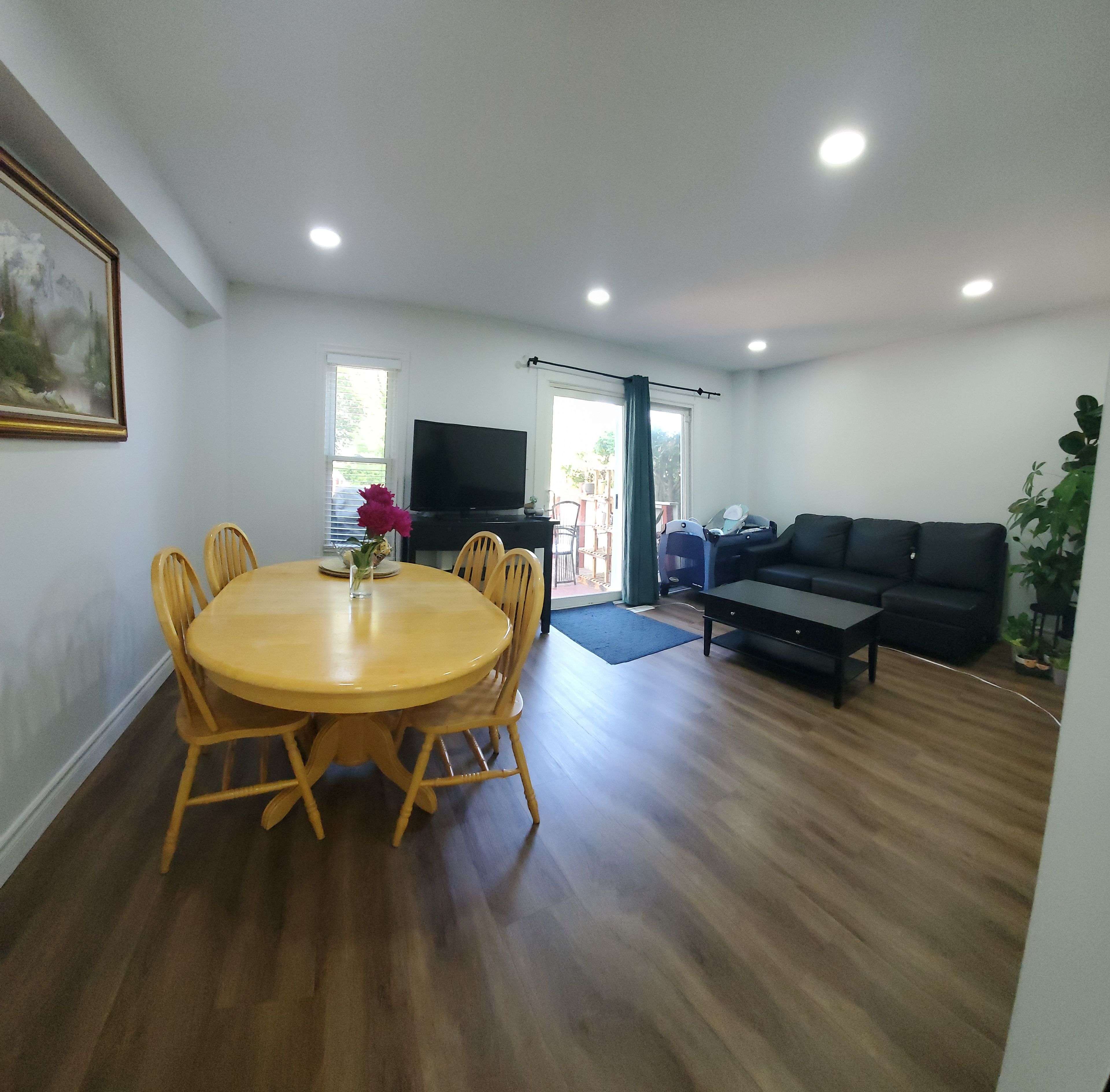 Toronto E11, ON M1B 2L7,50 Silverbell GRV #21