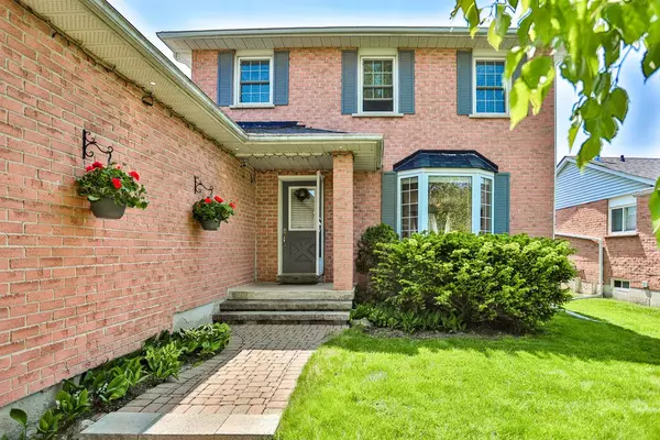 East Gwillimbury, ON L9N 1C6,26 Colony Trail BLVD