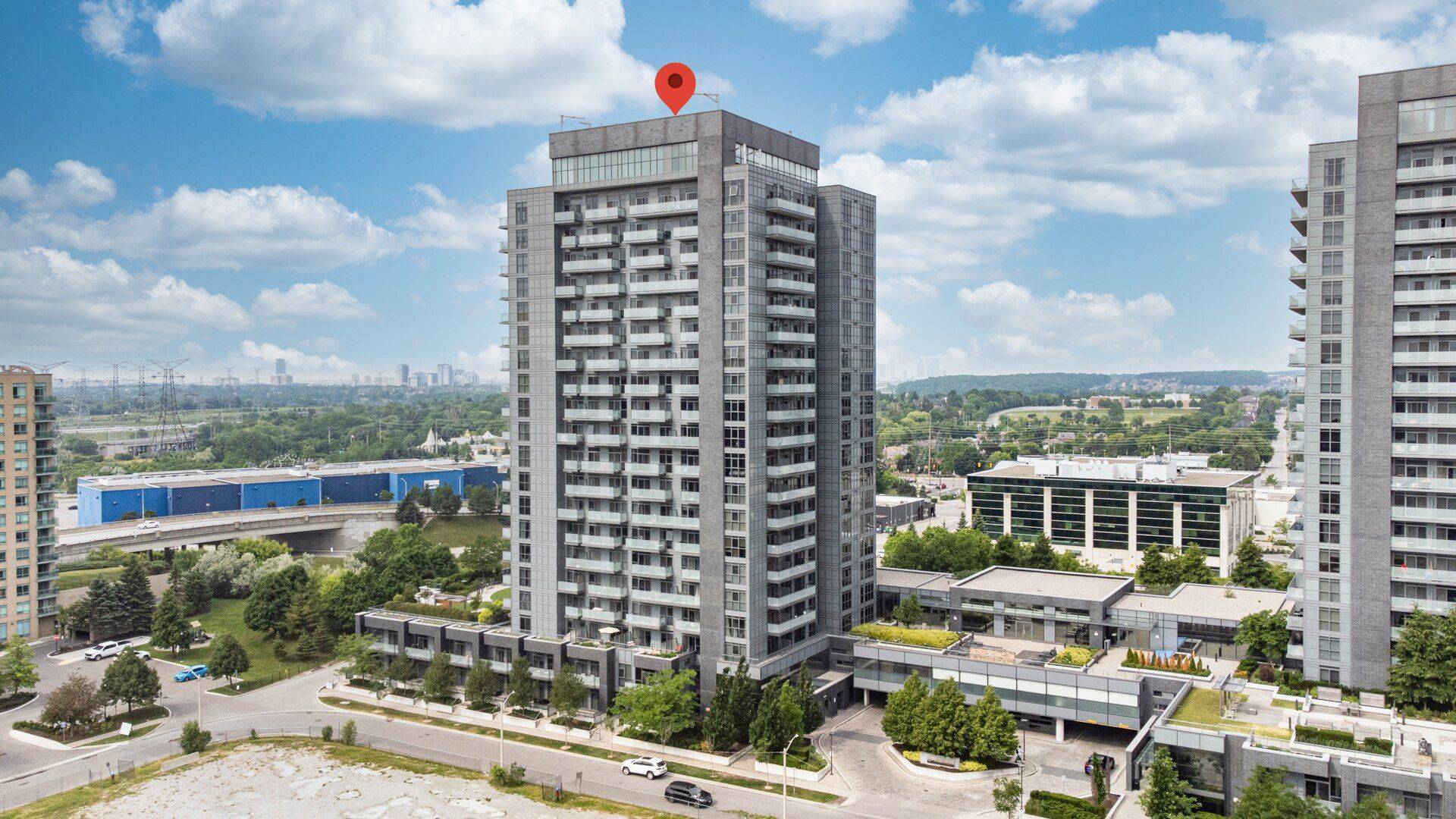 55 Oneida CRES #603, Richmond Hill, ON L4B 0E8
