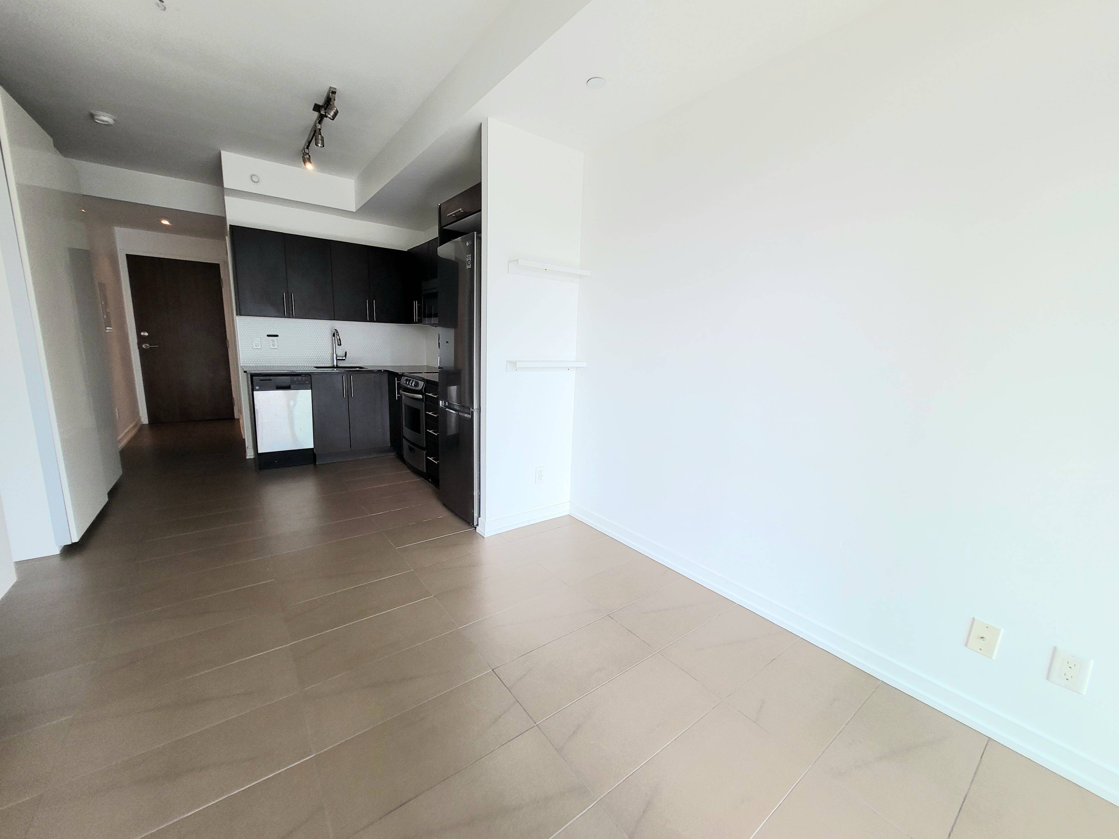 Toronto C01, ON M5V 0E6,170 Fort York BLVD #1205