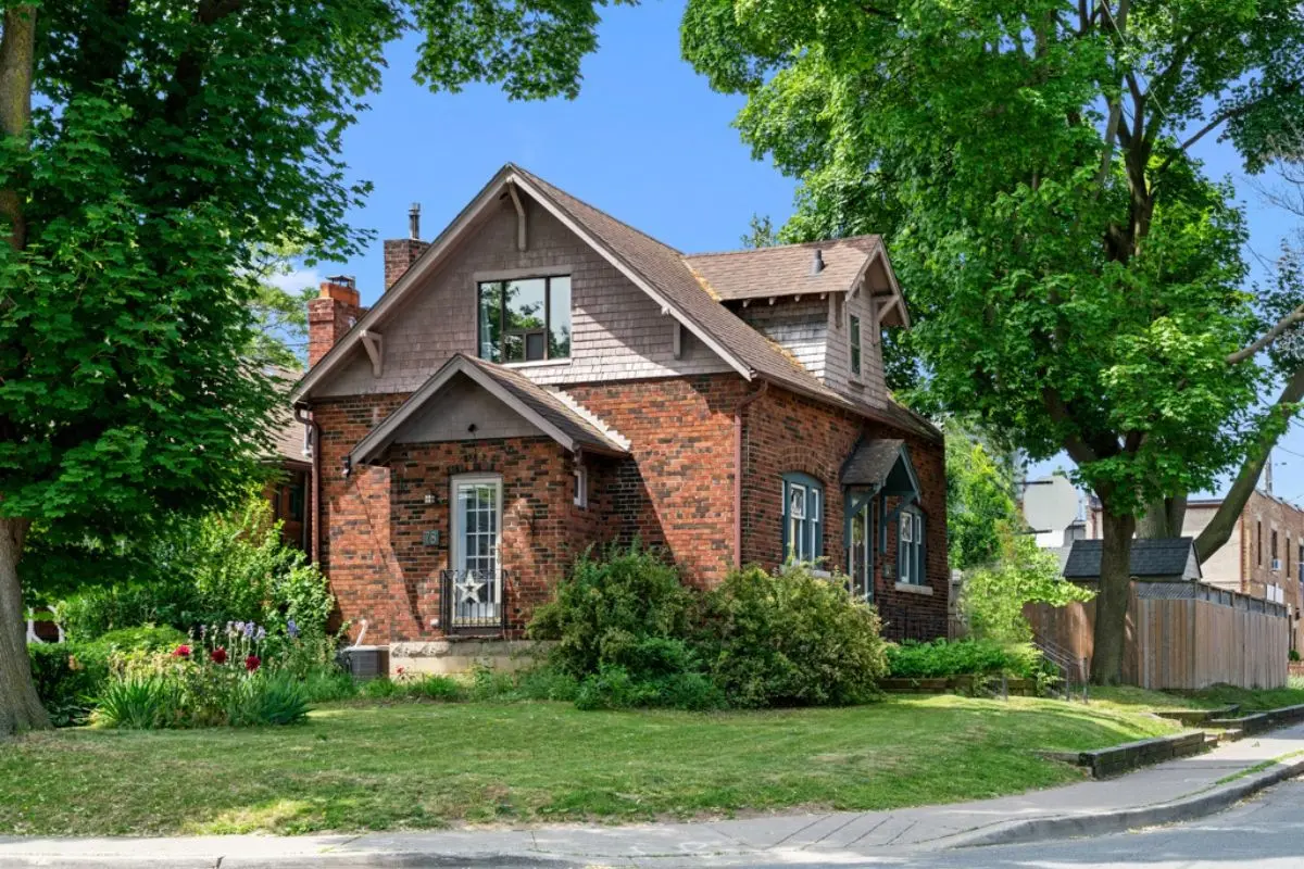 Toronto C11, ON M4G 3G5,78 Donegall DR