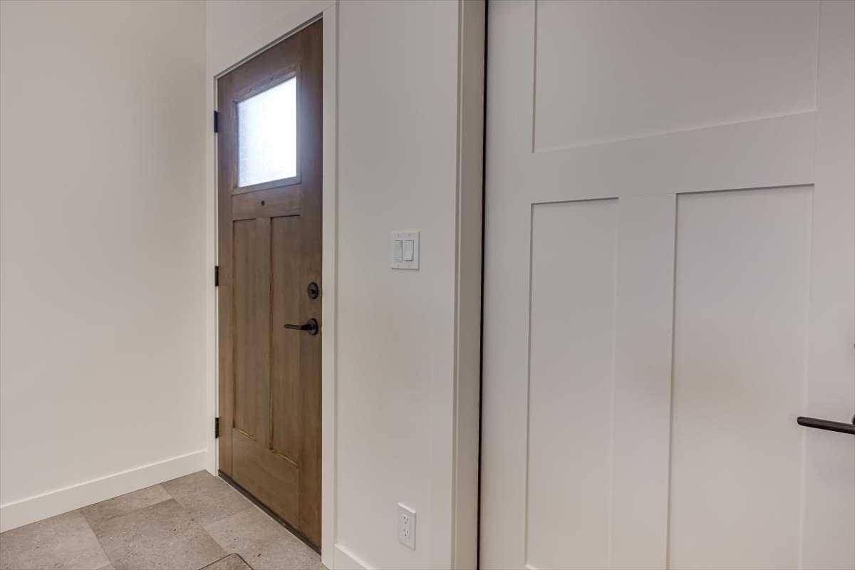 Penhold, AB T0M 1R0,136 Hollman Close
