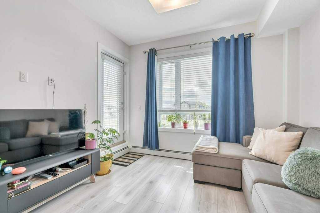 Calgary, AB T3N 0Y5,76 Cornerstone Passage NE #1321