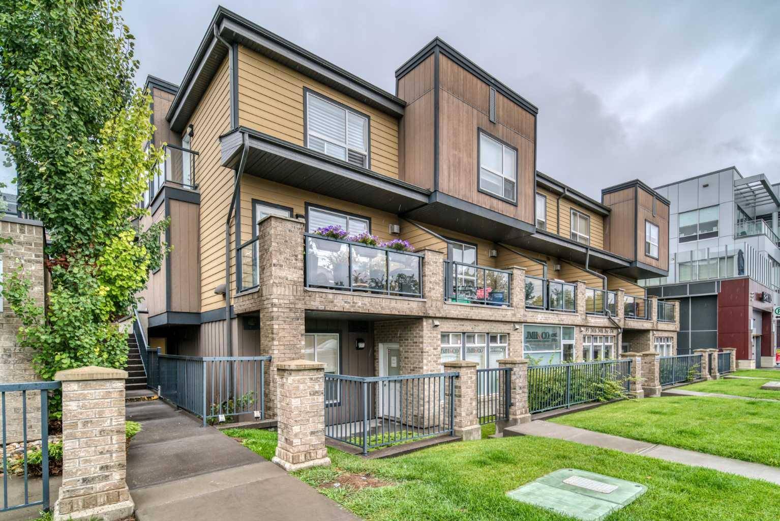 2420 34 AVE Southwest #111, Calgary, AB T2S 2C8