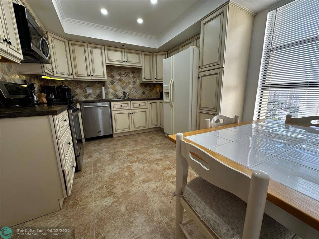 Lauderhill, FL 33319,7300 Radice Ct #709