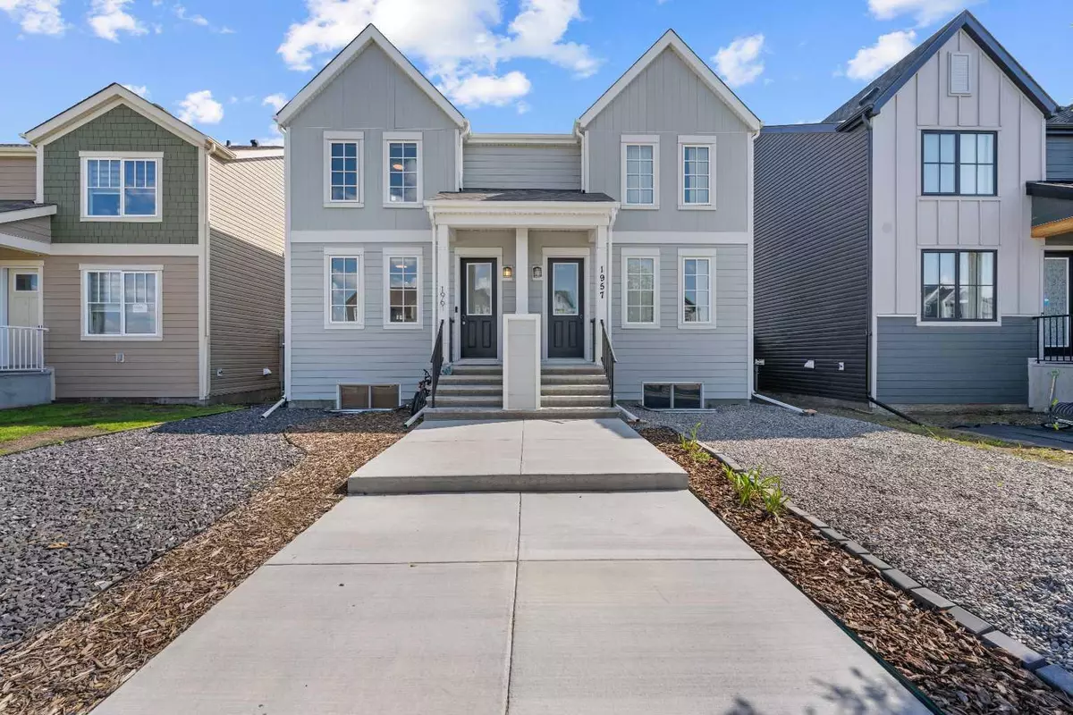 Calgary, AB T3S 0C6,1961 Rangeview DR SE