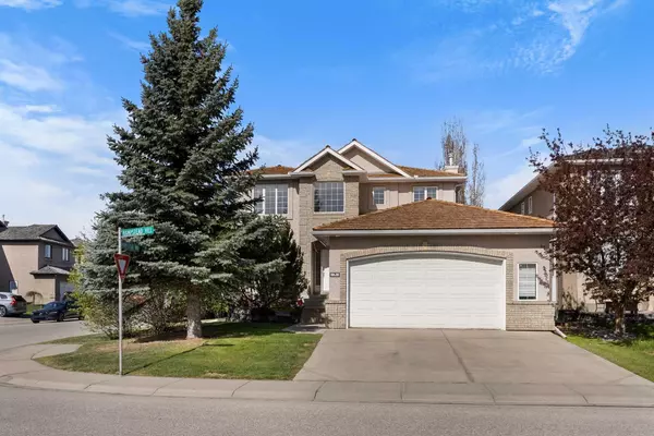 3 Hampstead HL Northwest, Calgary, AB T3A 6E5
