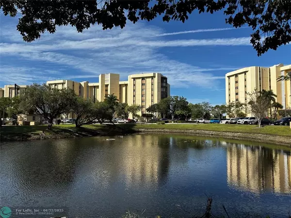 7300 Radice Ct #709, Lauderhill, FL 33319