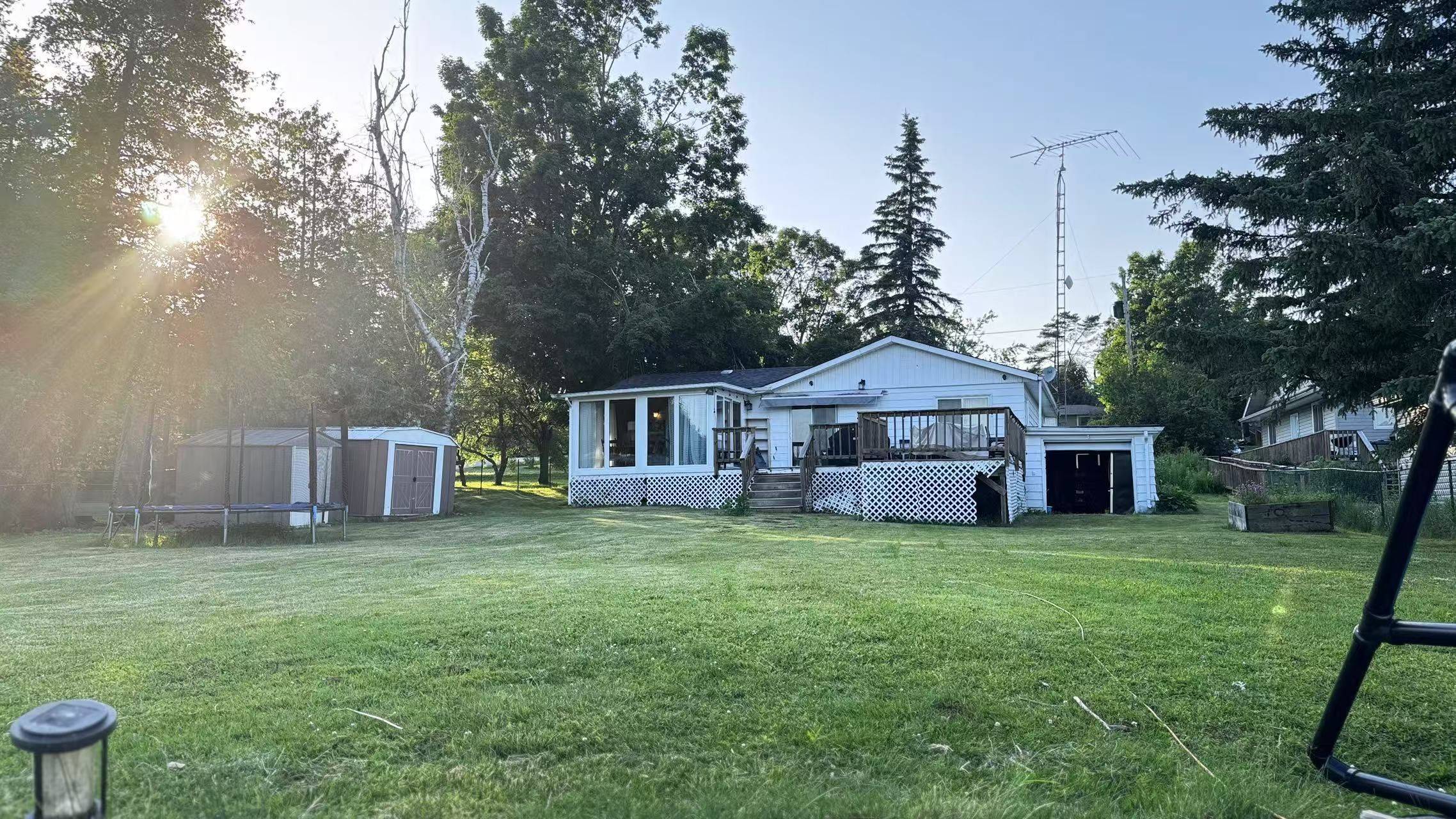 Kawartha Lakes, ON K0L 1T0,21 Marilyn CRES