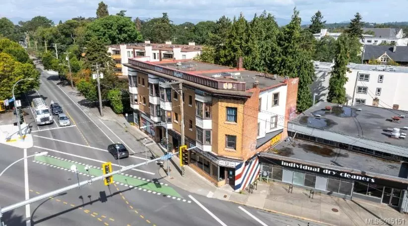 Victoria, BC V8R 1A8,1522-1532 Pandora Ave