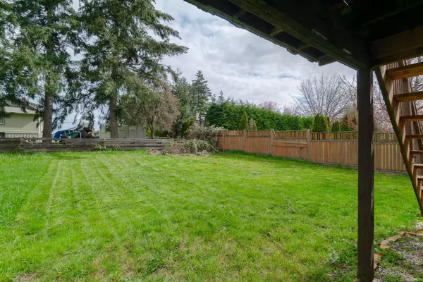 Ladysmith, BC V9G 2B7,293 4th Ave Exten