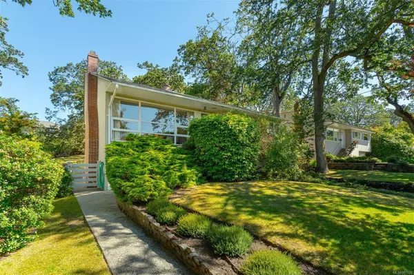 Saanich, BC V8P 1J3,1920 Waterloo Rd