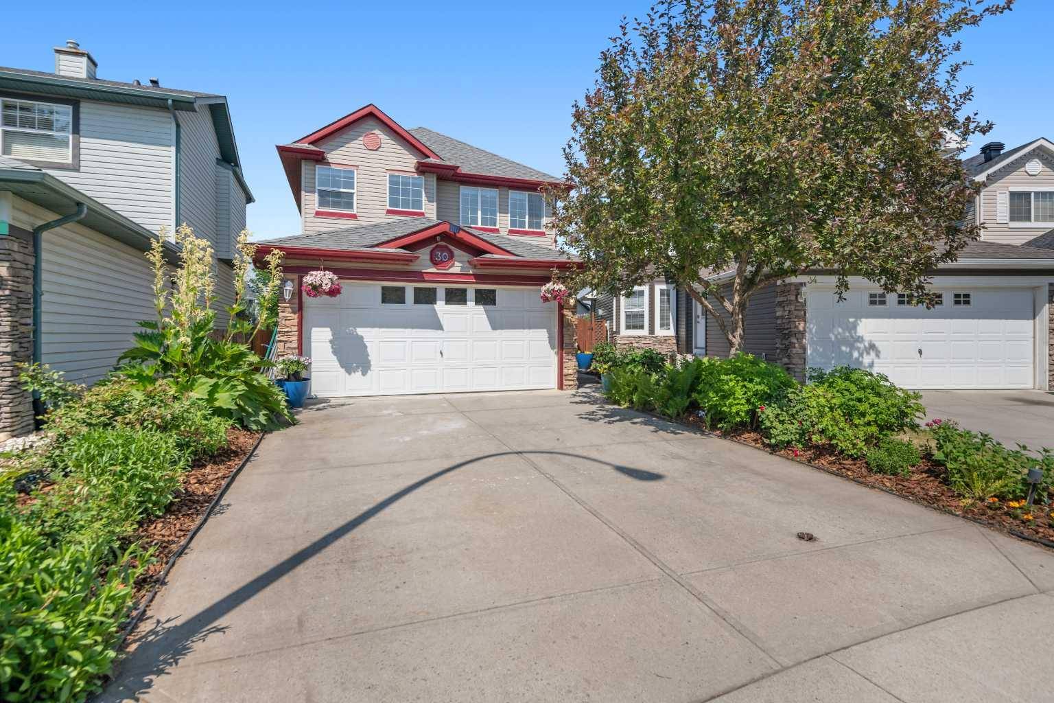30 Bridlewood PARK Southwest, Calgary, AB T2Y 3R6