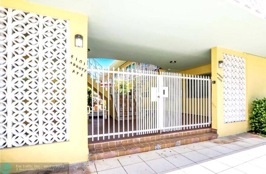 Miami Beach, FL 33141,[StreetName,UnitNumber,StreetNumber,StreetDirPrefix]