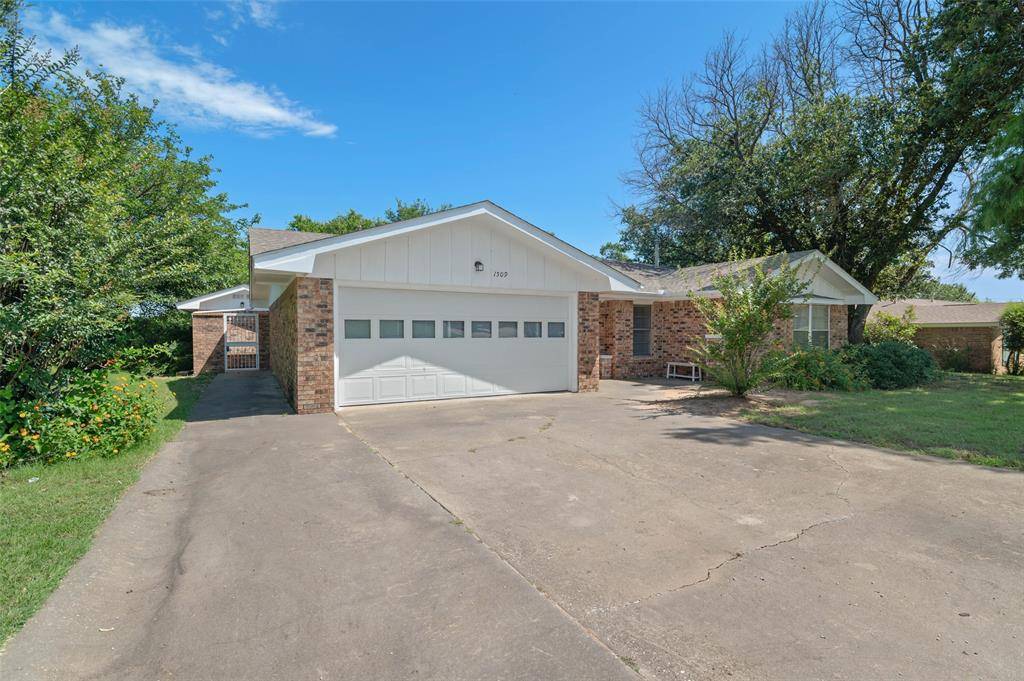 Bowie, TX 76230,1509 Jefferson Street