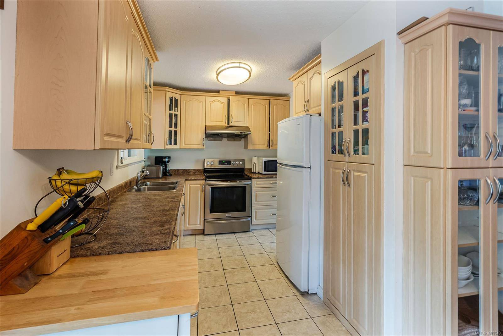 Nanaimo, BC V9R 3L5,186 Acacia Ave