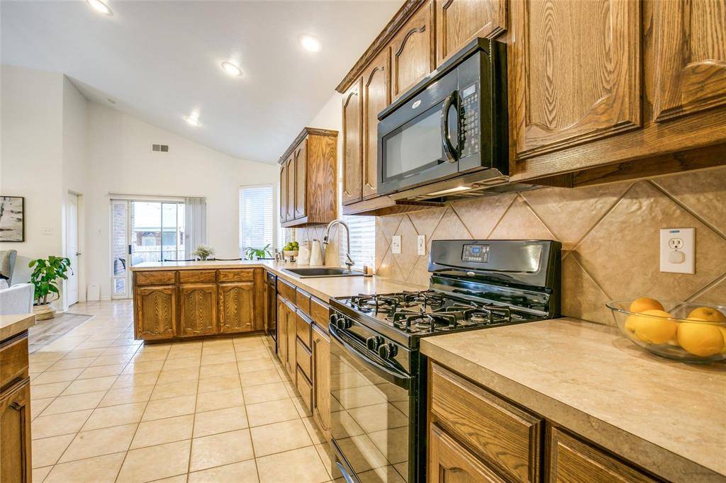 Fort Worth, TX 76244,12852 Old Macgregor Lane