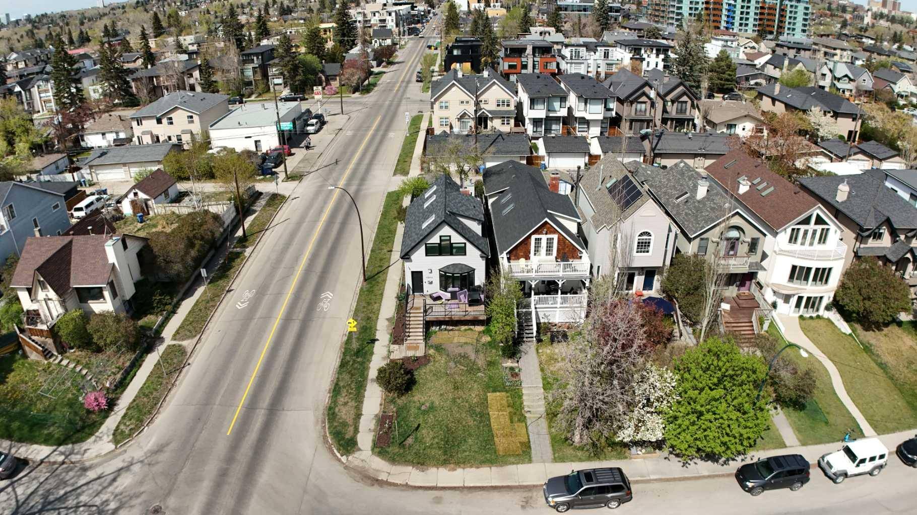 Calgary, AB T2N 3H7,1940 Broadview RD Northwest