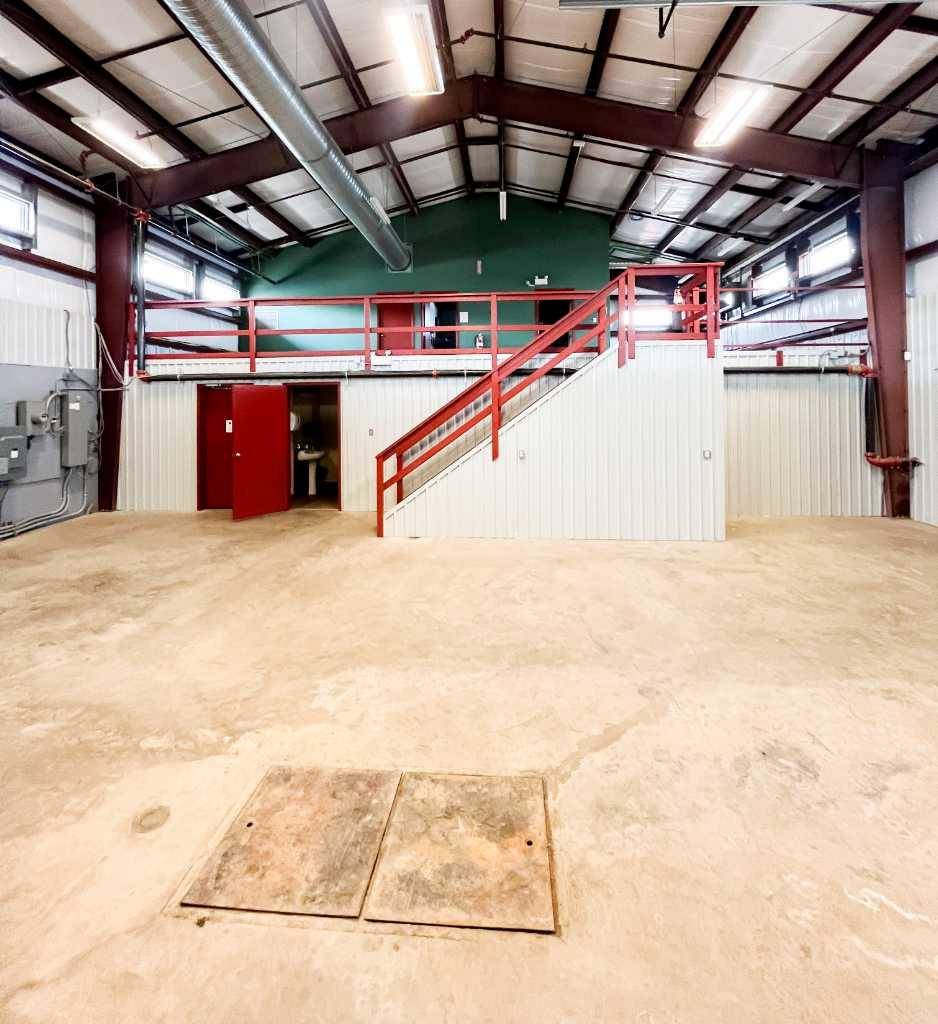 Redcliff, AB T0J 2P0,127 4 ST Northeast #2