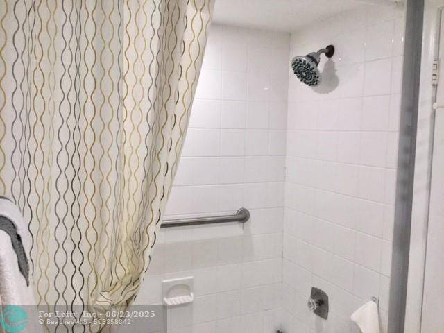 Coral Springs, FL 33065,2401 Riverside Dr  #B105