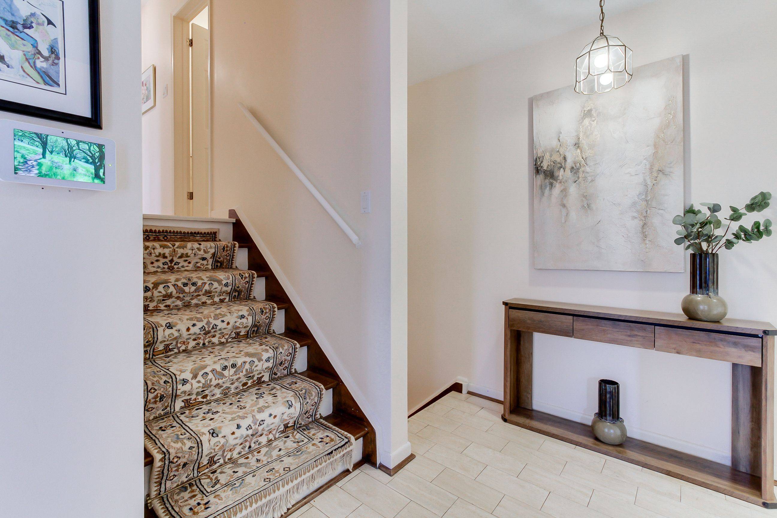 Markham, ON L3T 2R2,4 Thornlea CT