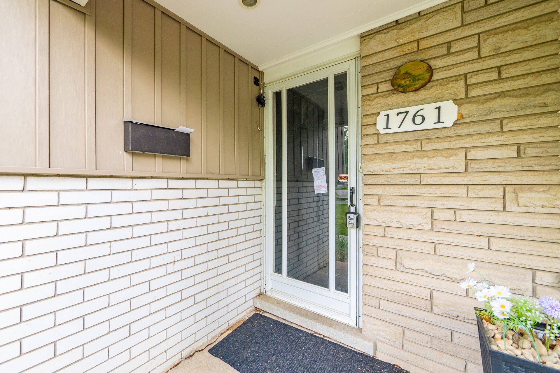 Cambridge, ON N3H 4R4,1761 Daleview CRES