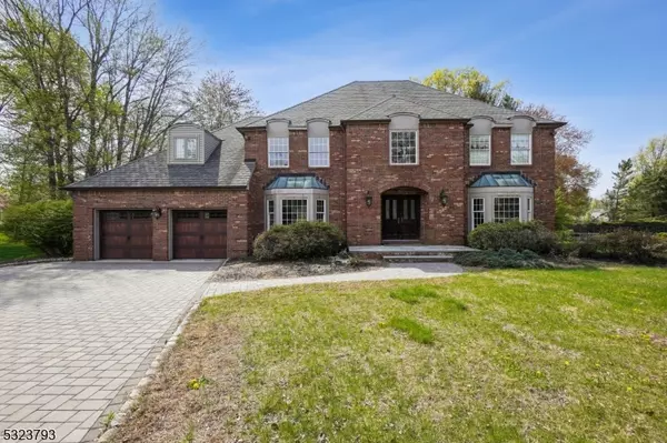 East Hanover Twp., NJ 07936,82 Silver Spring Ct