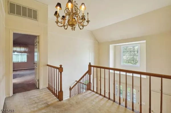 East Hanover Twp., NJ 07936,82 Silver Spring Ct