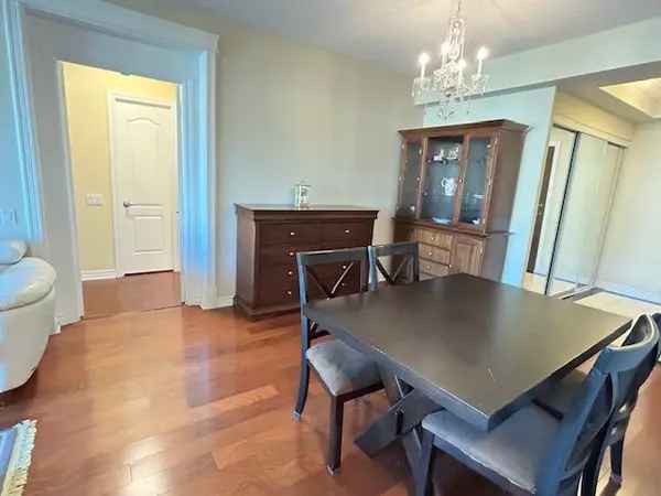 Toronto C12, ON M2P 2G6,18 William Carson CRES #815