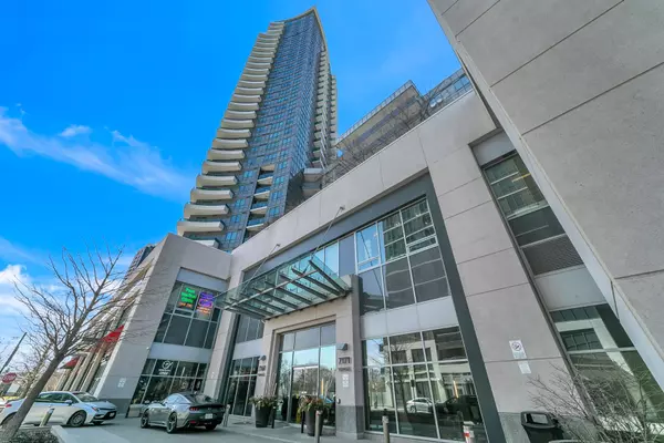 Markham, ON L3T 0C8,7161 Yonge ST #Ph316