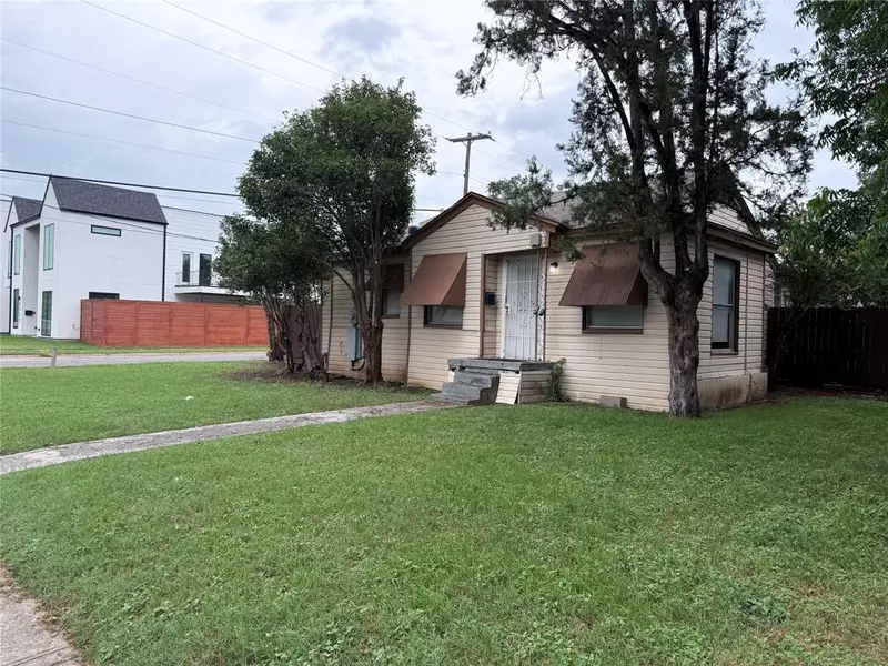 6730 Lockheed Avenue, Dallas, TX 75209