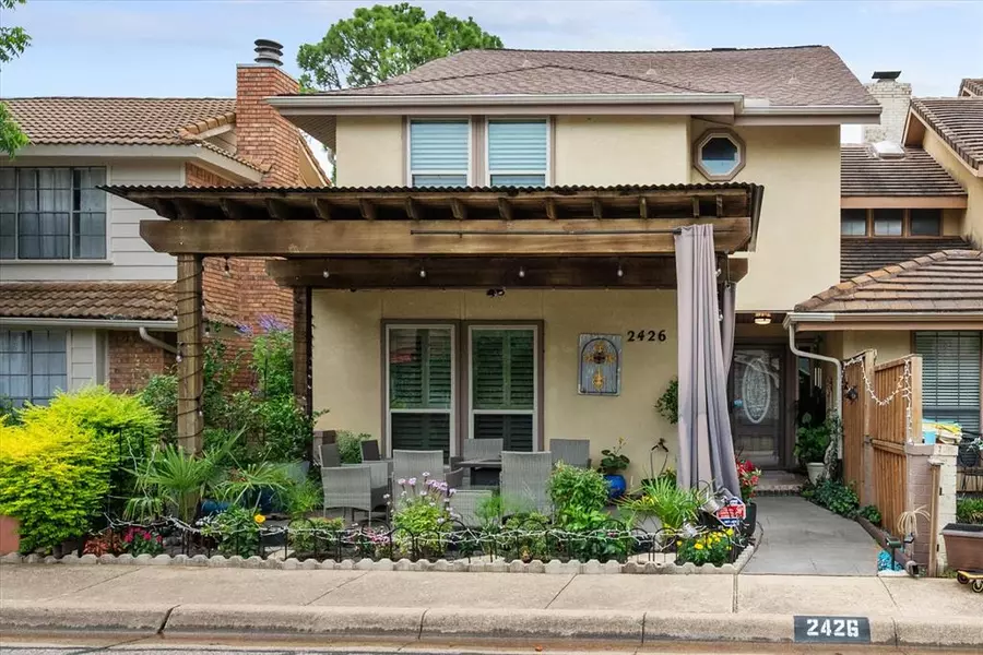 2426 St Gregory Street, Arlington, TX 76013